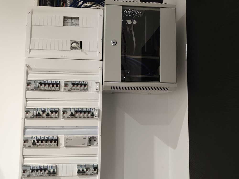 Ets Bodin électricité générale pose photovoltaïque Batterie de stockage automatisme alarme domotique climatisation dépa…