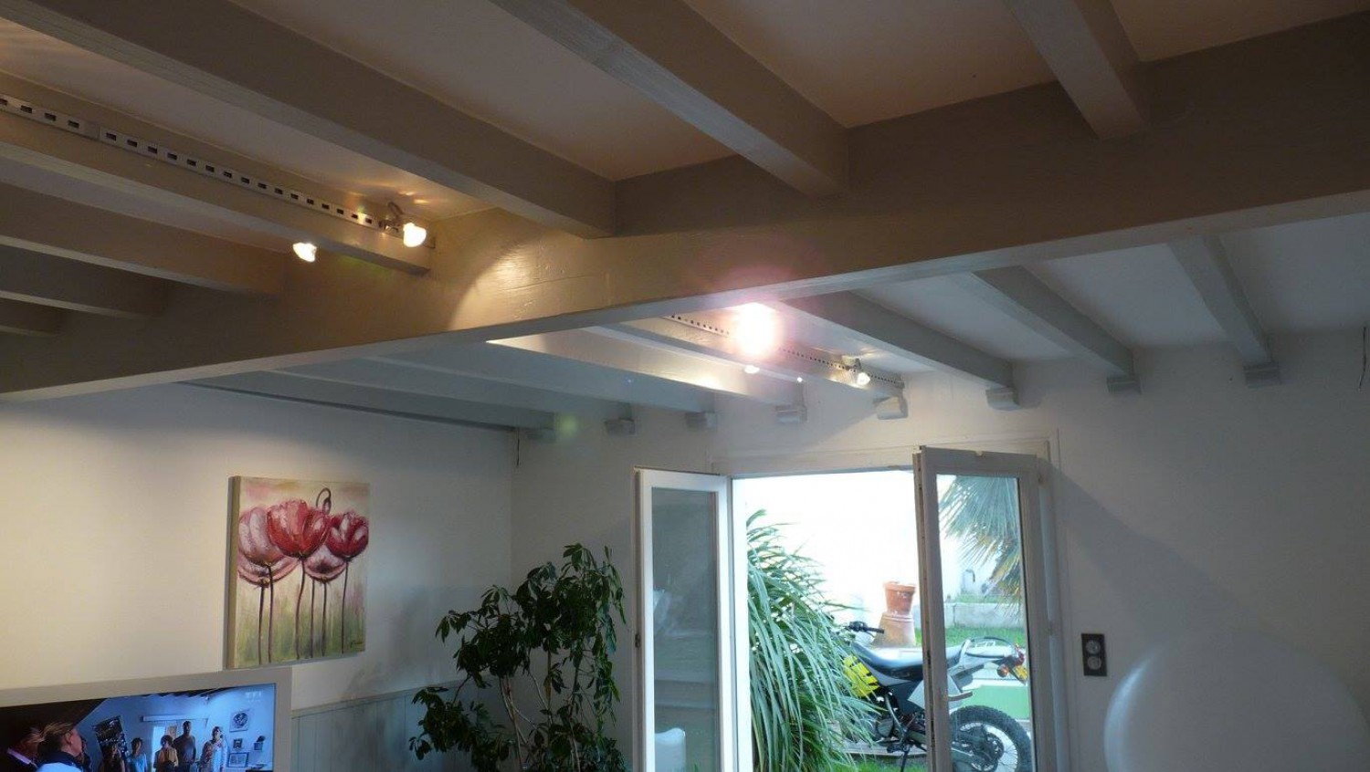 installation éclairages électriques intérieurs